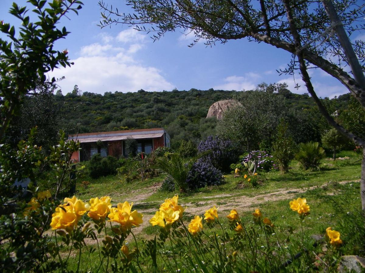 B&B Casa Per Ferie Villaggiocarovana Кастиадас Екстериор снимка