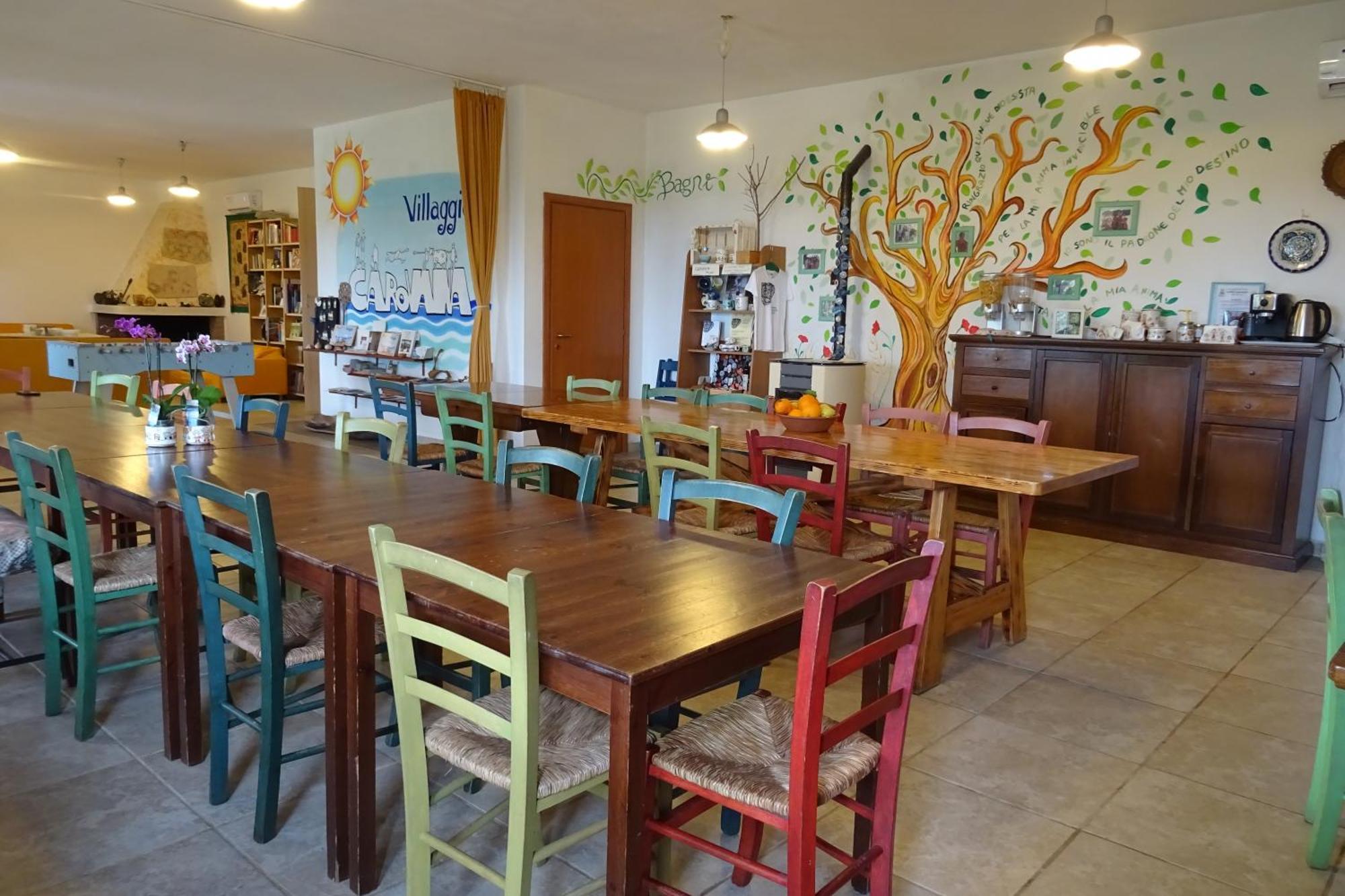 B&B Casa Per Ferie Villaggiocarovana Кастиадас Екстериор снимка