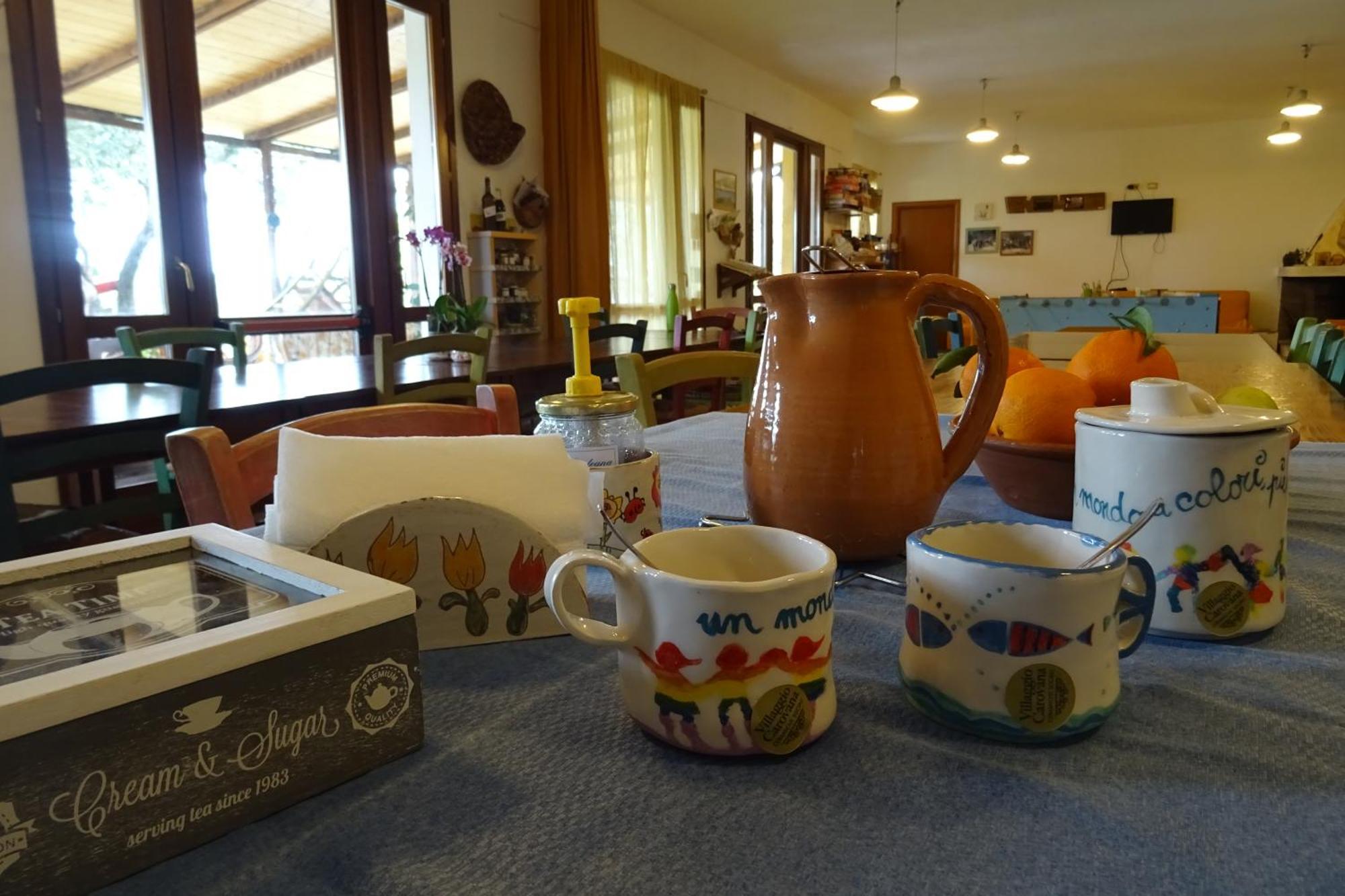 B&B Casa Per Ferie Villaggiocarovana Кастиадас Екстериор снимка