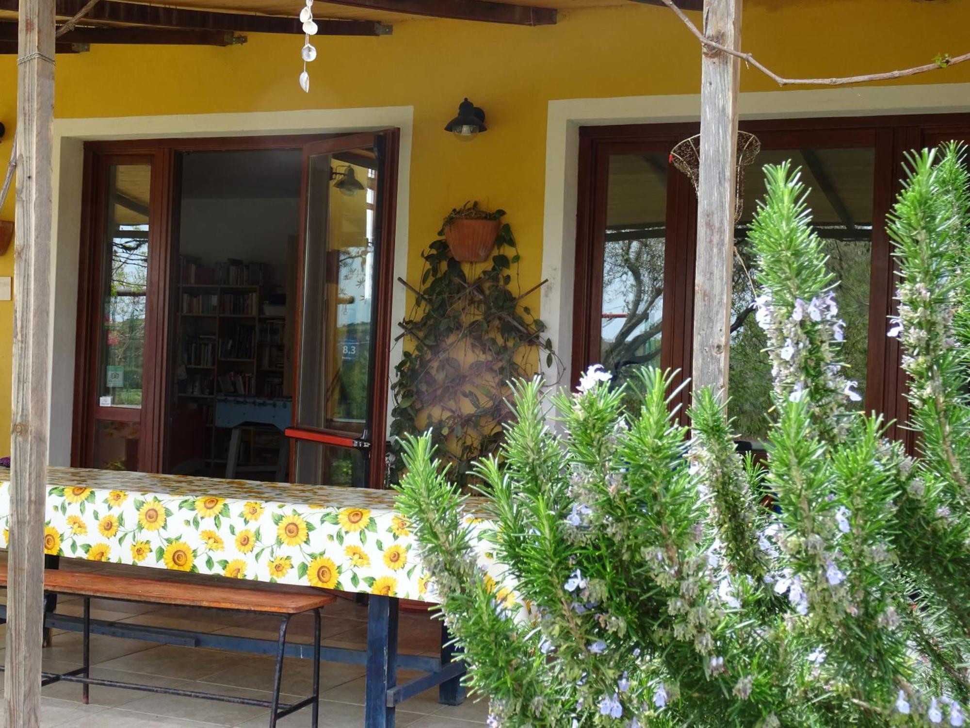 B&B Casa Per Ferie Villaggiocarovana Кастиадас Екстериор снимка